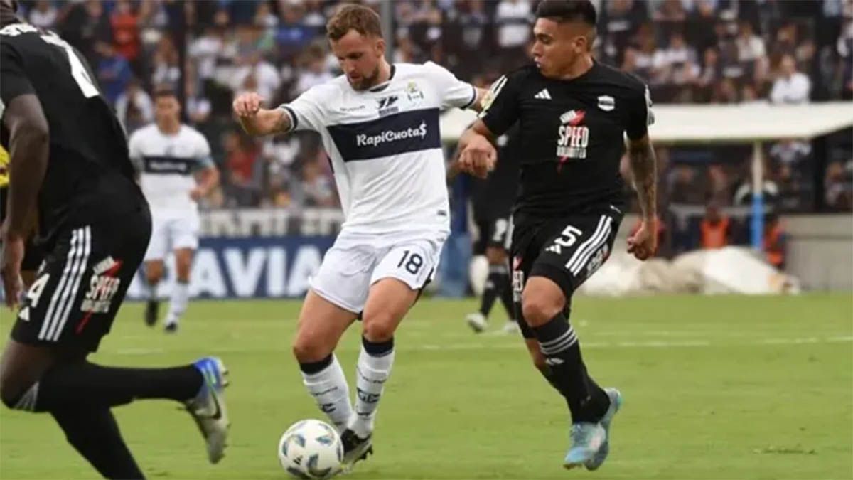 Gimnasia y Dep. Riestra igualaron sin goles en la apertura de la fecha ...