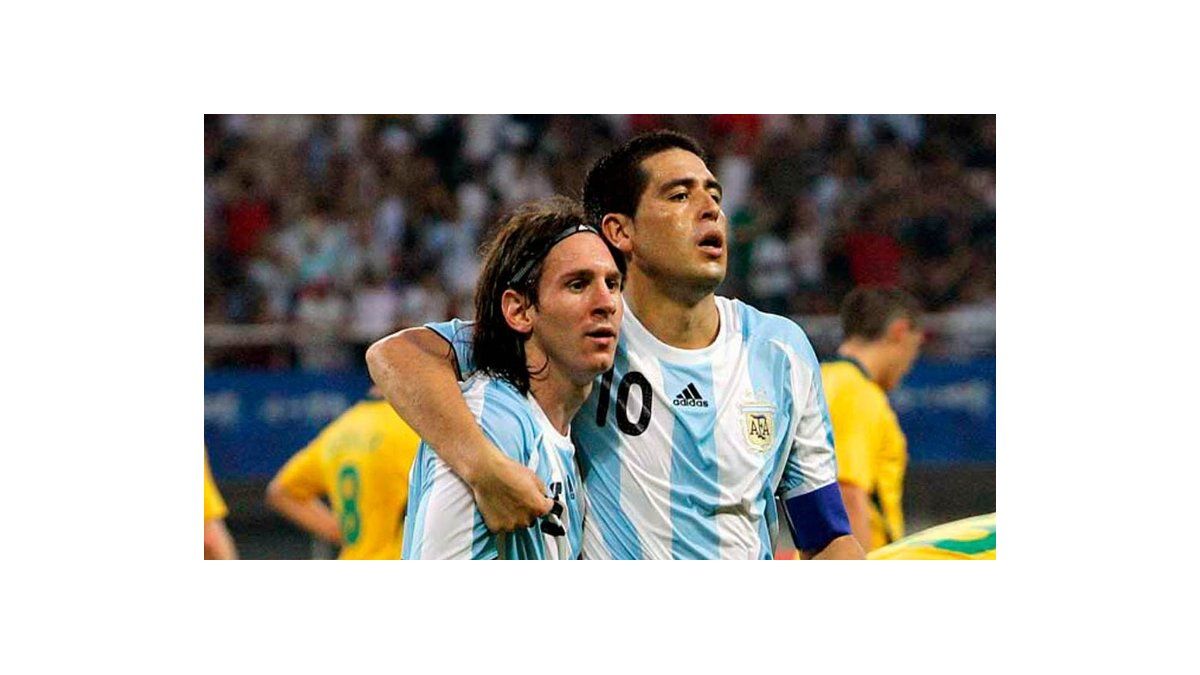 Riquelme: Messi es el mejor del mundo