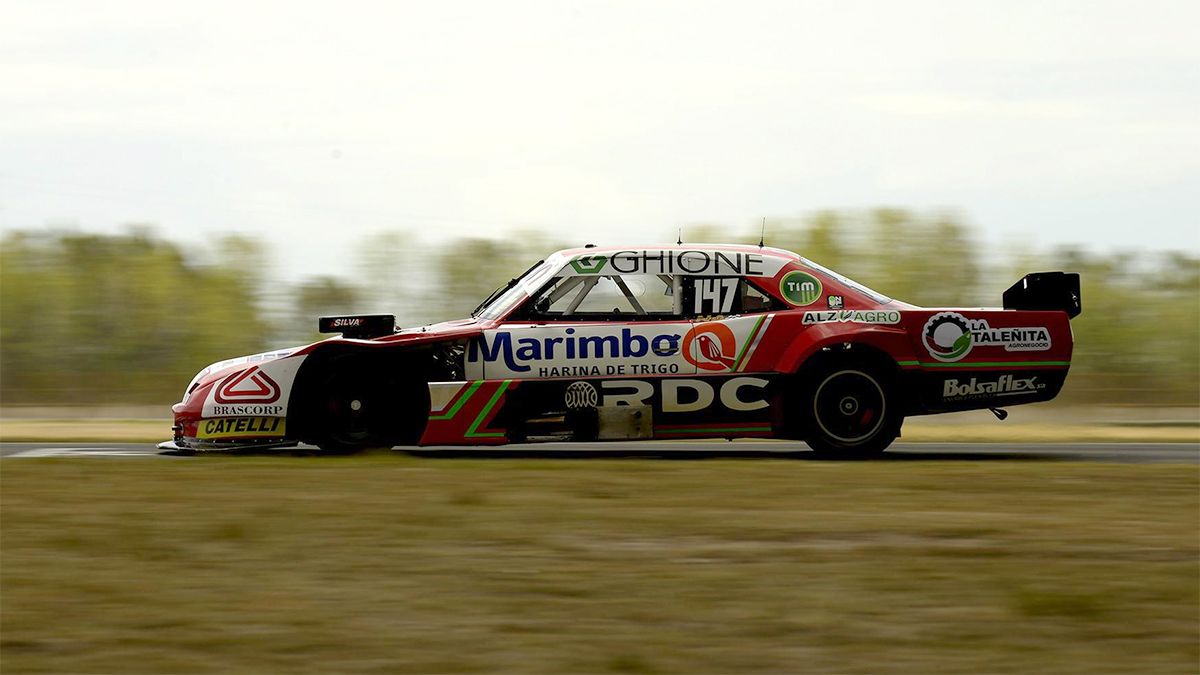Marco Dianda con Dodge marcó el mejor tiempo del TC Pista Mouras en el primer día de actividad en La Plata
