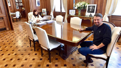 Se suman más actos de respaldo a Cristina frente a su domicilio y en otros lugares de la Argentina