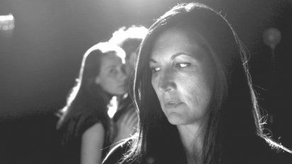 Dos actrices locales ante el desafío de poner en escena un film de Bergman