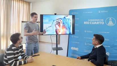 Capacitan a emprendedores con nuevas herramientas financieras