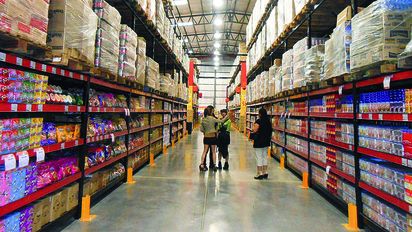 Se frenaron las compras en los supermercados mayoristas