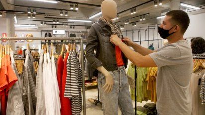 Los comercios locales reabrieron sus puertas pero tuvieron pocas ventas