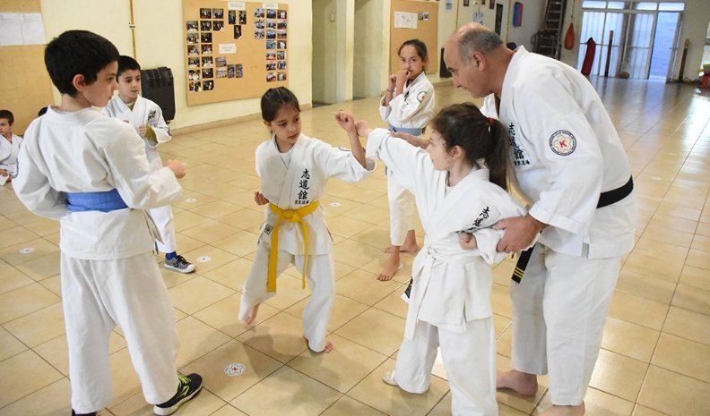 El Karate Do Una Filosofía De Vida Para Quienes Lo Practican