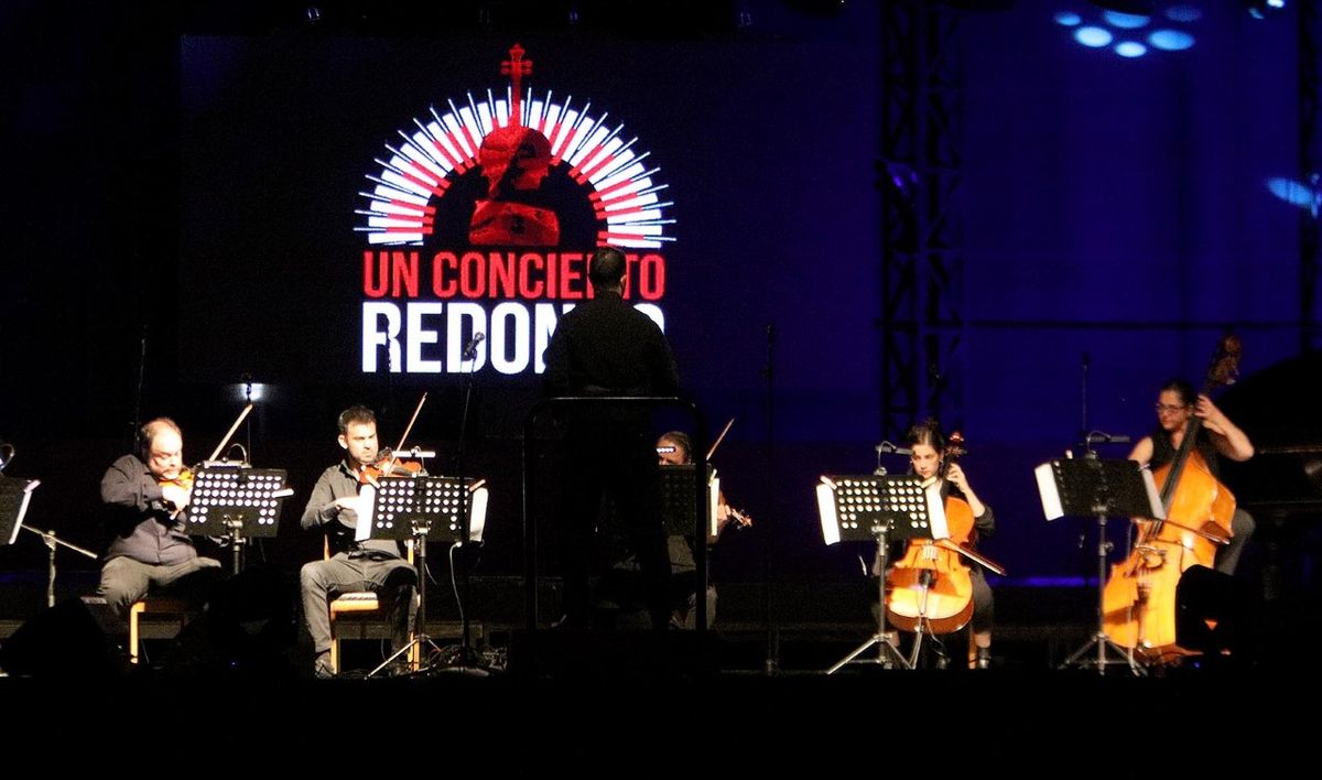 La Sinfónica Rock presentó el Concierto Redondo