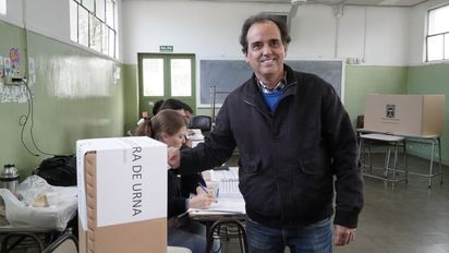 Llamosas emitió su voto y calificó la jornada como una