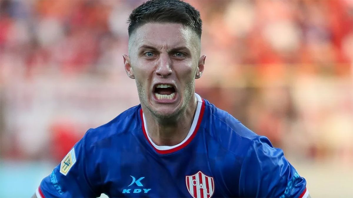 Franco Pardo festeja el primer gol de Unión en el triunfo por 2 a 1 a San Lorenzo por la 5ª fecha de la Liga Profesional