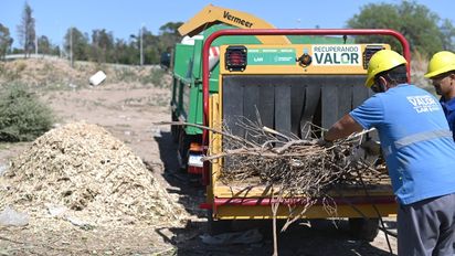 En Córdoba, los restos de poda ahora se transforman y reutilizan