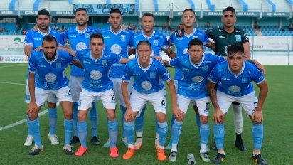 Acuña prepara a la tropa para la incursión en Carlos Casares