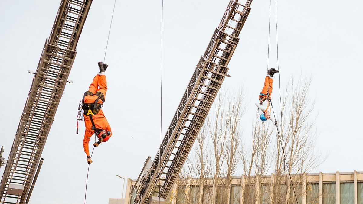 Se llevó a cabo una ceremonia en honor al cuerpo de bomberos local en el parque del Centro Cívico del Bicentenario. Foto: Sociedad de Bomberos Voluntarios de Río Cuarto