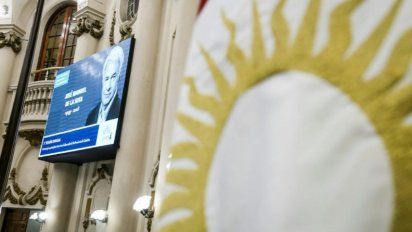 Los legisladores rindieron homenaje a De la Sota en la Unicameral
