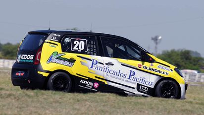 Cangelaro, Leston y Oubiña los más rápidos en la clasificación del Turismo Pista