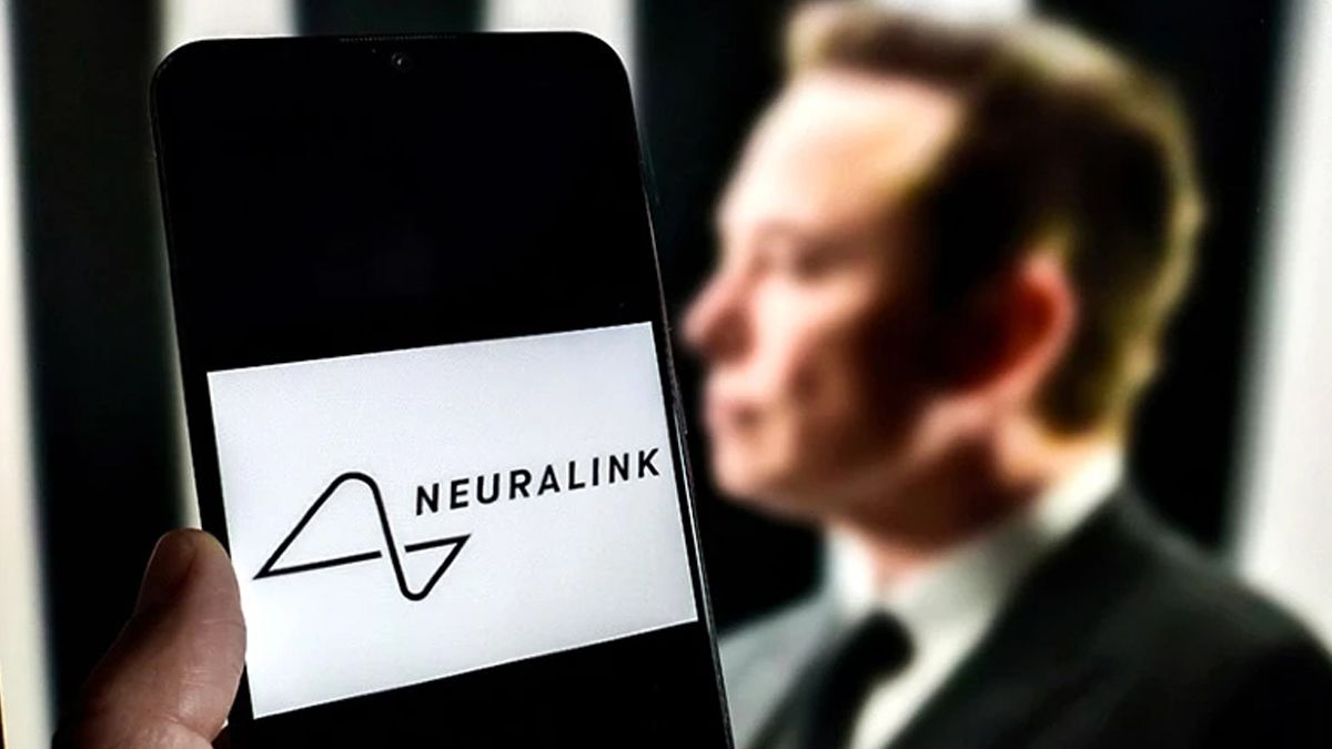 Qué piensan los científicos del chip cerebral Neuralink de Elon Musk que se convirtió en el primer ensayo en humanos