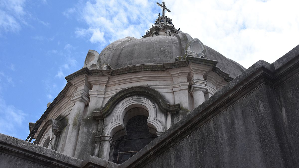 La reparación de la fachada implica la realización de trabajos a gran altura. Fotos: Estela Zogbe