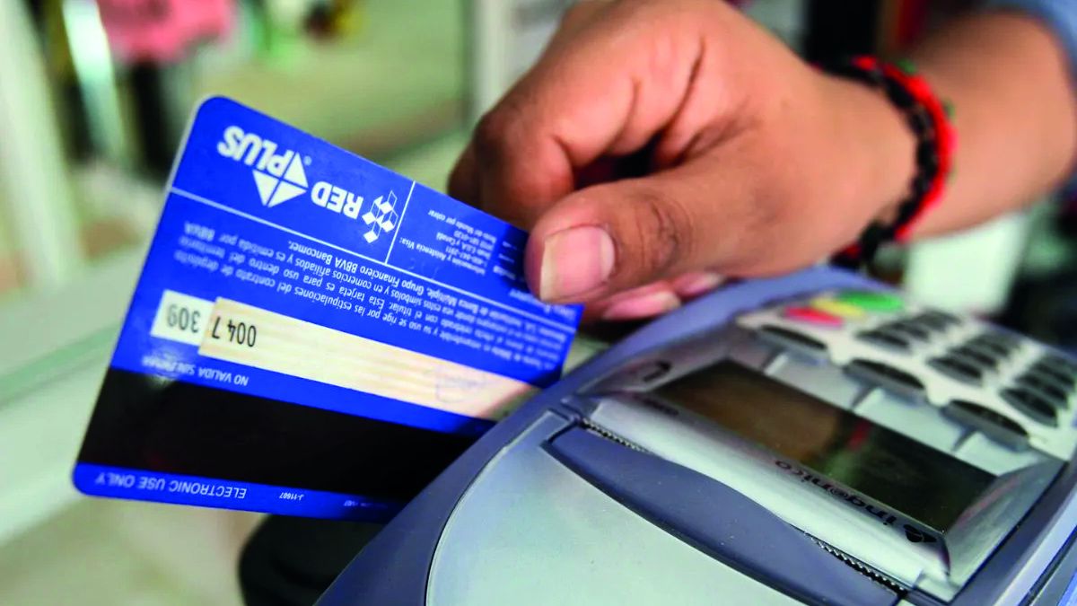 El Gobierno impulsa un cambio en la forma de pago con tarjetas para evitar  fraudes