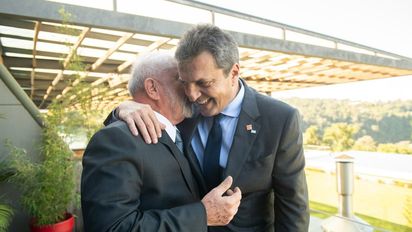 Massa fue invitado por Lula a Brasil y mañana se reúne con gobernadores de UxP