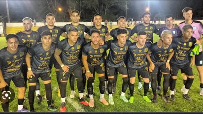 Deportivo Municipal y Alberdi siguen firmes en la cima de la tabla de Primera A