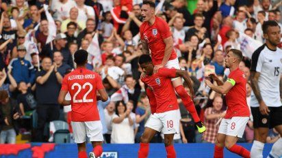Inglaterra debuta ante Túnez