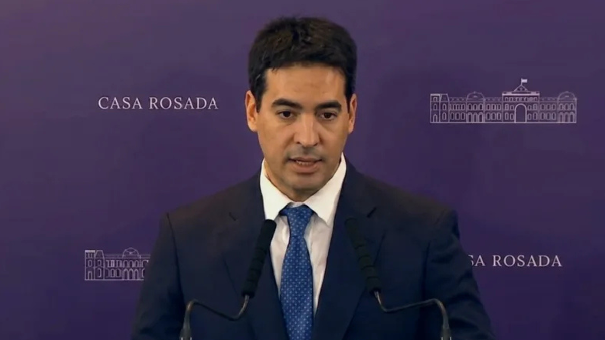 Ravier negó riesgo bélico por Malvinas y dijo que la nueva base naval será "cien por ciento argentina"