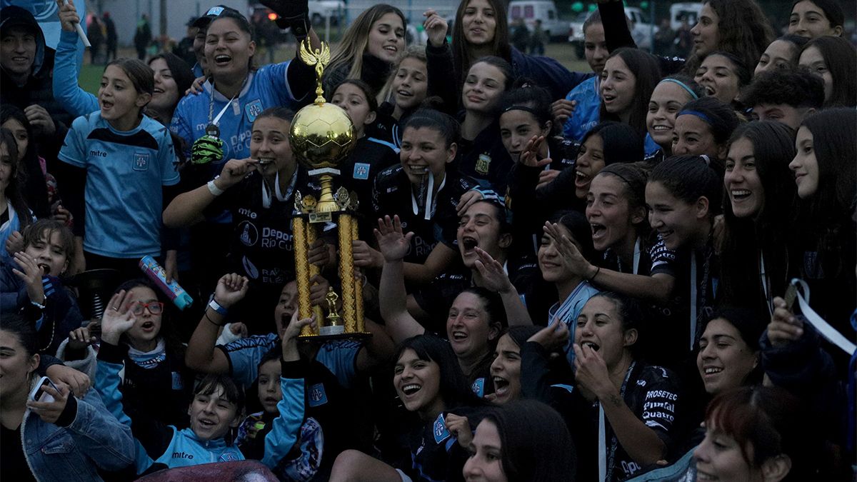 copa_oro_fem_1.jpg
