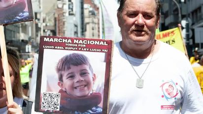 Abuelos de Lucio Dupuy critican a senadores opositores por no tratar ley contra violencia en niñez