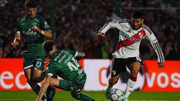 River fue de menor a mayor y redondeó un mal partido ante Sarmiento