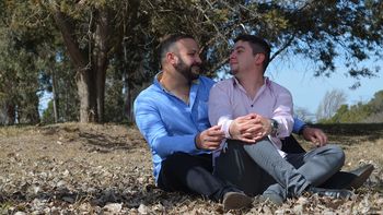 Matías y Leandro protagonizarán el primer matrimonio igualitario en la población de Pincén.