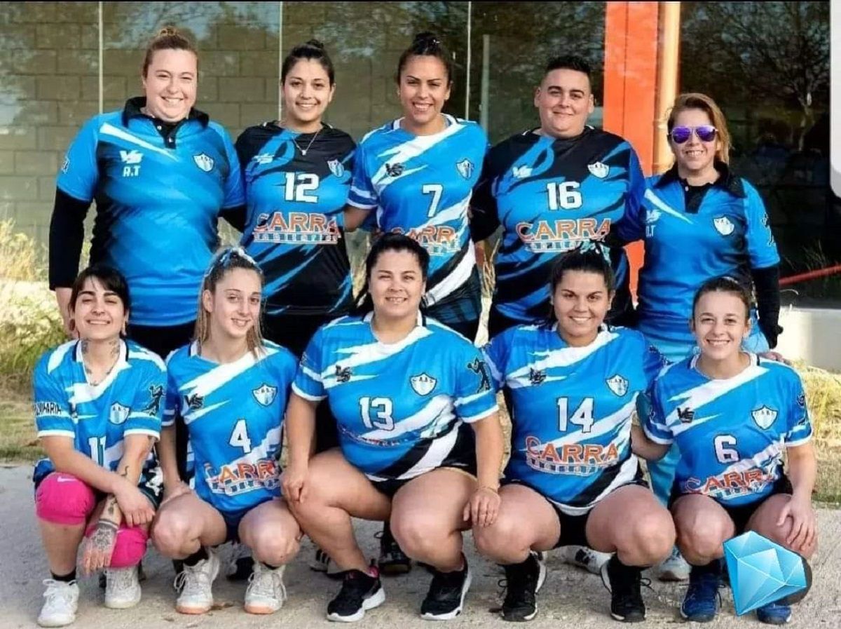 El equipo femenino del Club Sarmiento para la temporada 2023.