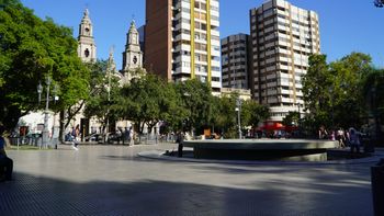 Para la jornada del domingo 4 de octubre, el pronóstico anticipa un comportamiento cambiante a lo largo del día.
