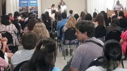 Unos 350 vecinos de 6 localidades recibieron sus títulos de capacitación