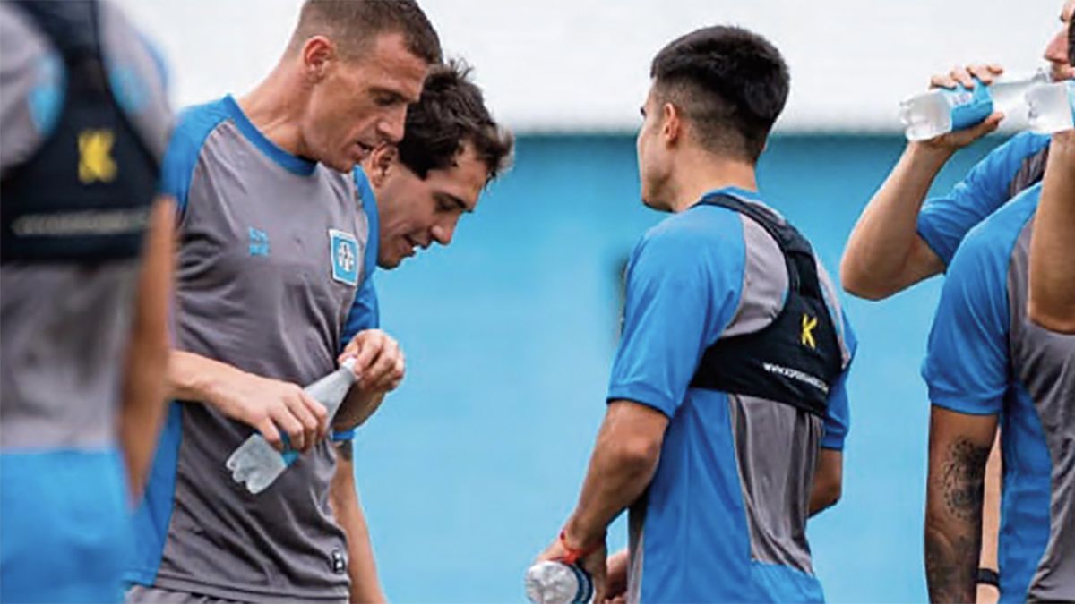 Estudiantes cambia el chip con el foco puesto en el partido ante Barracas