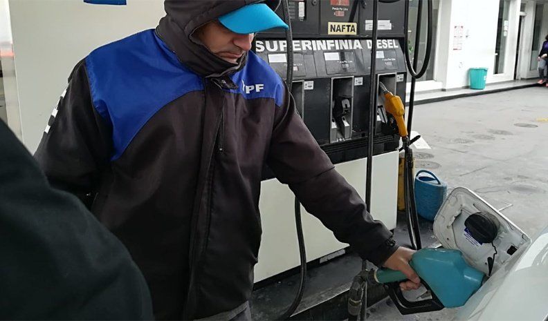 YPF volvió a aumentar los precios de sus productos.