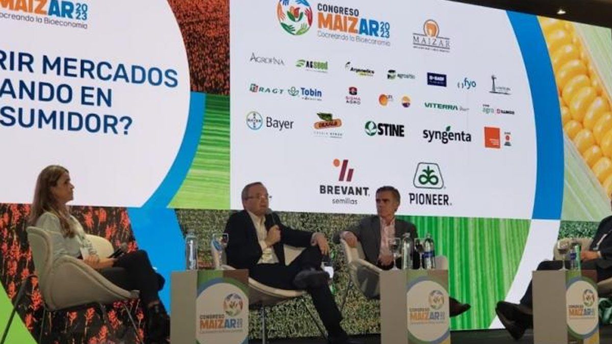 La mesa fue encabezada por el presidente de la Cámara de la Industria Aceitera de Argentina (Ciara) y el Centro de Exportadores de Cereales (CEC)