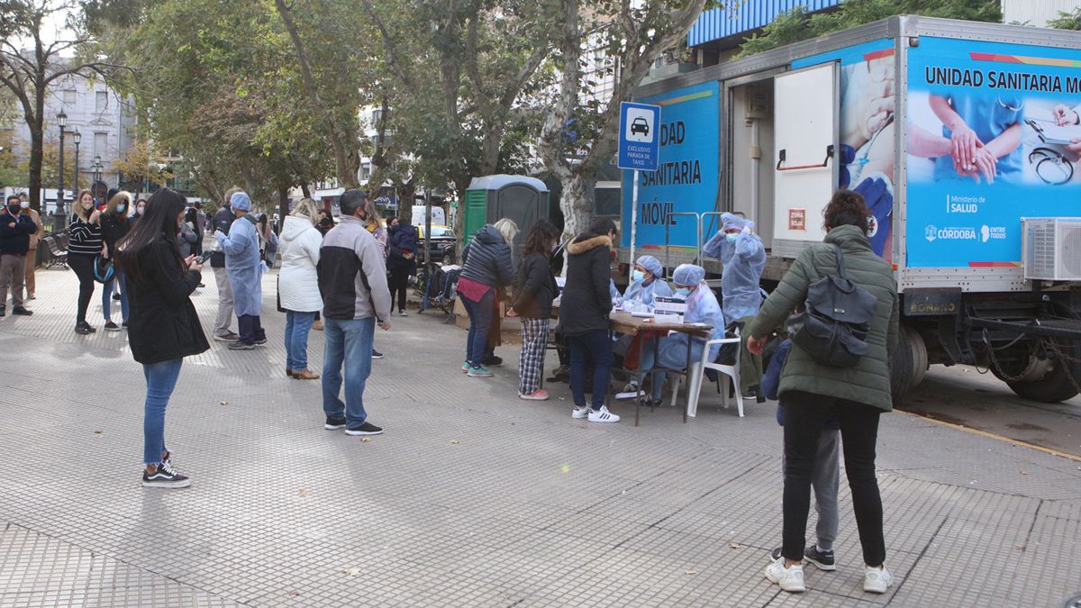El Operativo Identificar está los miércoles por la mañana y jueves a la tarde en Plaza Roca.