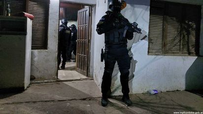 Mujer vendía drogas en su casa y también hacía entregas a domicilio