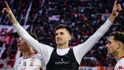 En un partido dramático, Huracán le ganó agónicamente a Instituto de Córdoba