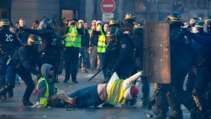 Más de mil detenidos en una nueva protesta de los 