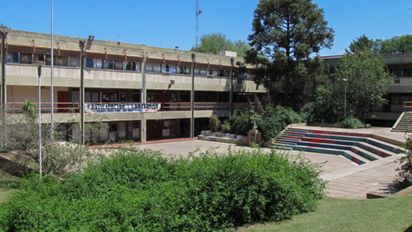 Comenzó el paro universitario por mejoras salariales