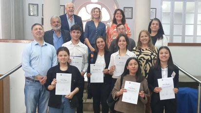 Concejales distinguieron a estudiantes de la carrera de Turismo