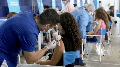 Sólo el 2,57% de los vacunados se contagió de Covid en la provincia