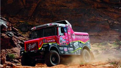 Falleció un espectador en el Rally Dakar tras ser embestido por el camión de Loprais