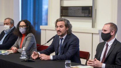 Acuerdo entre el Gobierno, empresarios y sindicalistas en una agenda común