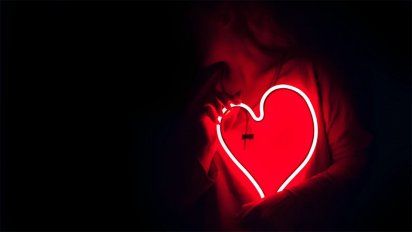 ¡Blanquearon su romance!
