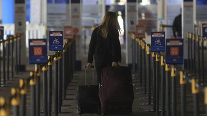 Este lunes podrían suspenderse vuelos en 24 aeropuertos