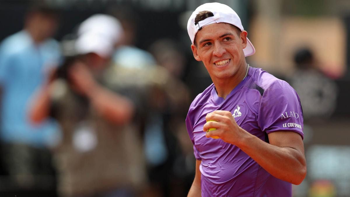 Sebastián Baez ganó dos partidos en un día para pasar a semifinales del Córdoba Open. Jugará contra el italiano Luciano Darderi