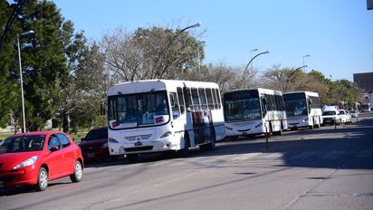 Solicitan un aumento de casi el 100% para el boleto del transporte urbano