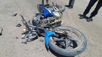 Iba como acompañante en una moto que chocó en barrio Padre Mugica: falleció en el Hospital