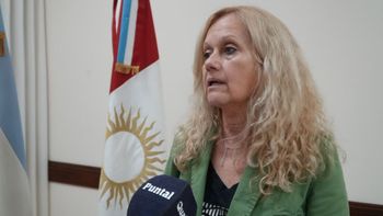 La rectora presentó un proyecto para usar aulas en conflictos; Aturc replicó