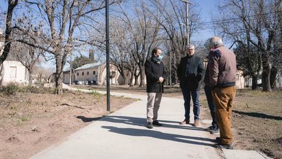 Parque Sur: Llamosas recorrió las obras que se ejecutan en el predio del Viejo Hospital